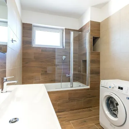 Apartment Noviny