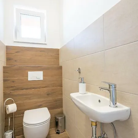 Apartment Noviny
