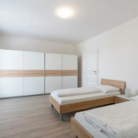 Apartment Noviny *