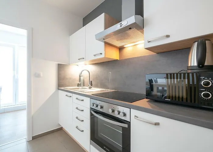 Noviny アパート *