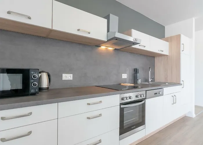 Noviny アパート *